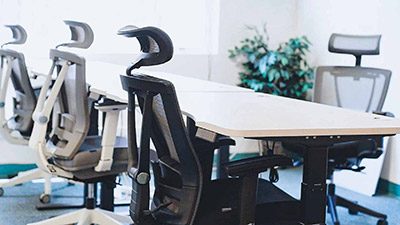 best-drafting-chairs-at-the-office