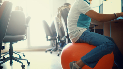 desk-chair-vs-exercise-ball