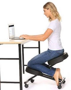 Health-Benefits-Of-A-Kneeling-Chair - Officechairist.com
